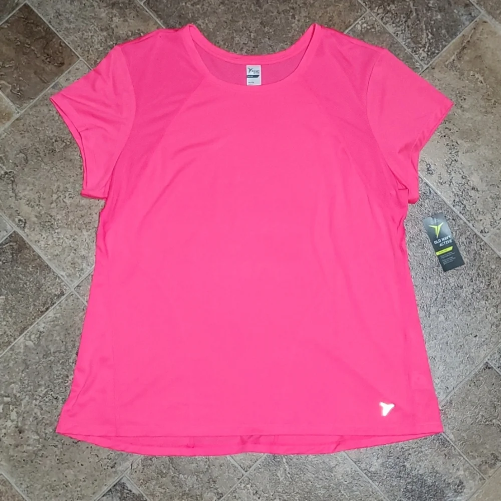 Sale 💥3/$30 Old Navy Active Go-Dry Athletic Short Skeve Shirt